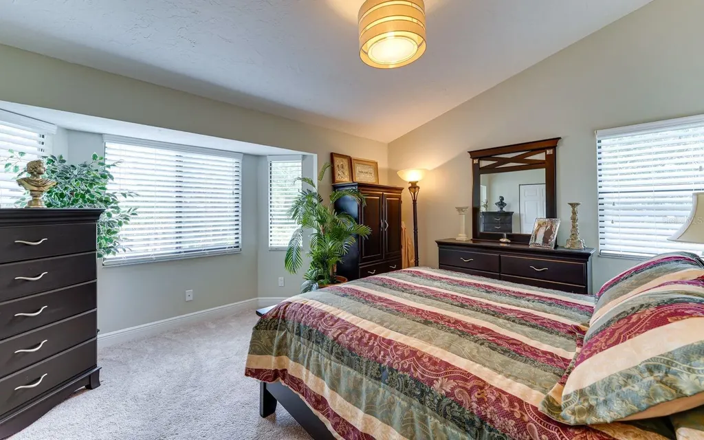 5369 Lake Arrowhead Trail Sarasota FL 34231