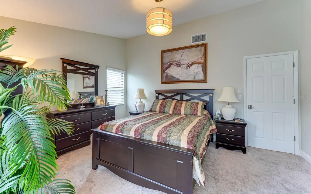 5369 Lake Arrowhead Trail Sarasota FL 34231