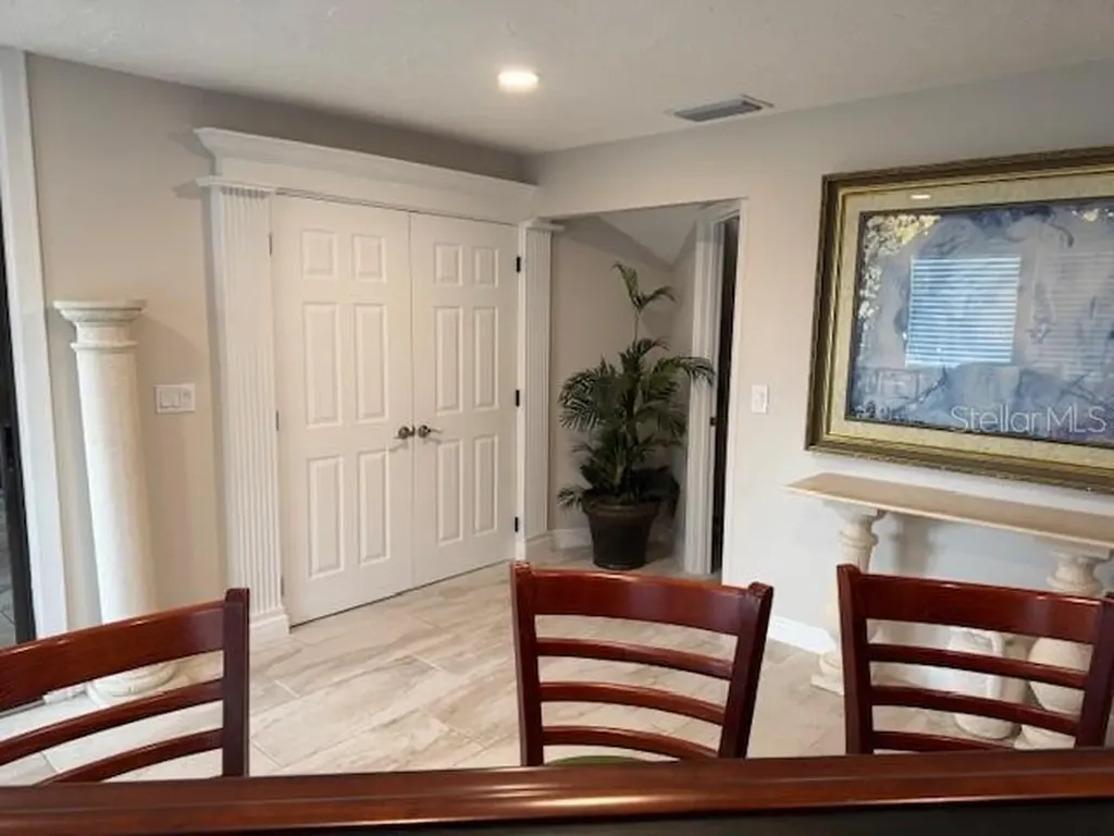 5369 Lake Arrowhead Trail Sarasota FL 34231