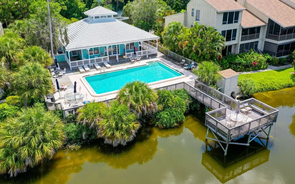 5369 Lake Arrowhead Trail Sarasota FL 34231