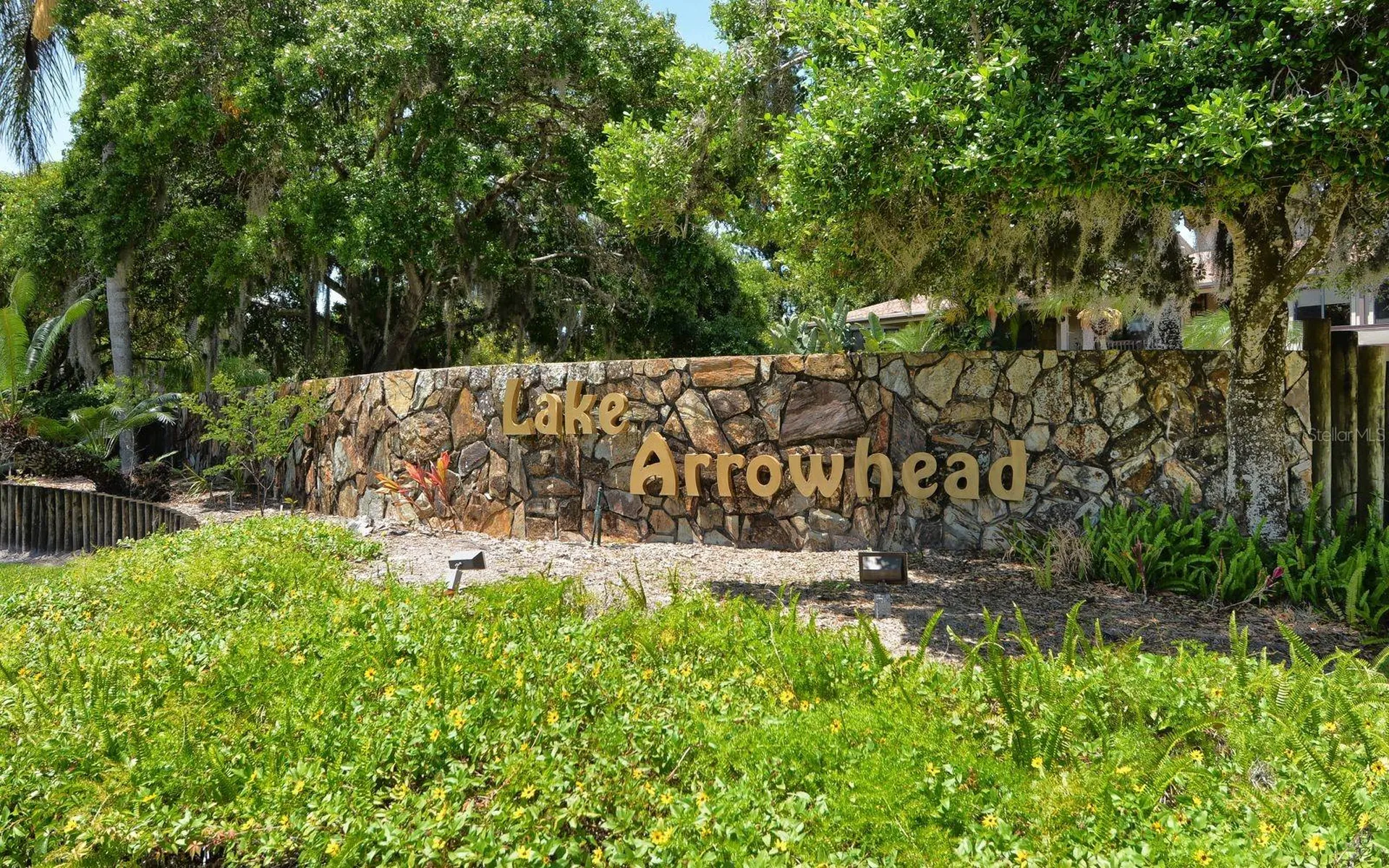 5369 Lake Arrowhead Trail Sarasota FL 34231