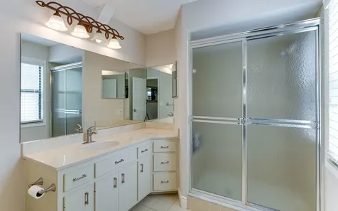 5369 Lake Arrowhead Trail Sarasota FL 34231