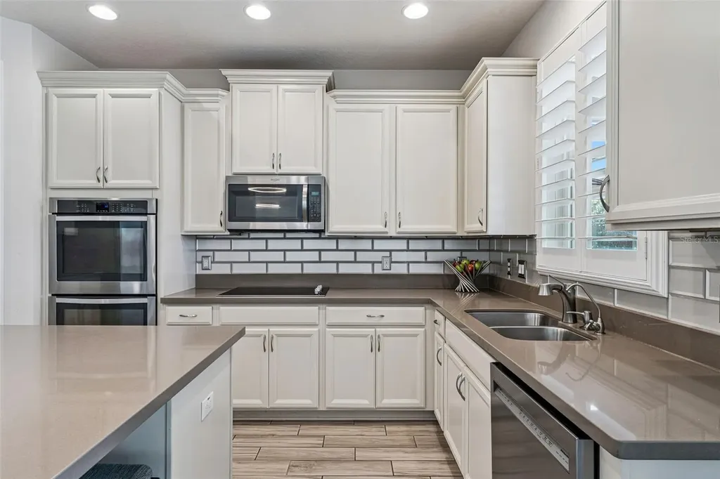 15196 Lake Claire Overlook Drive Winter Garden FL 34787