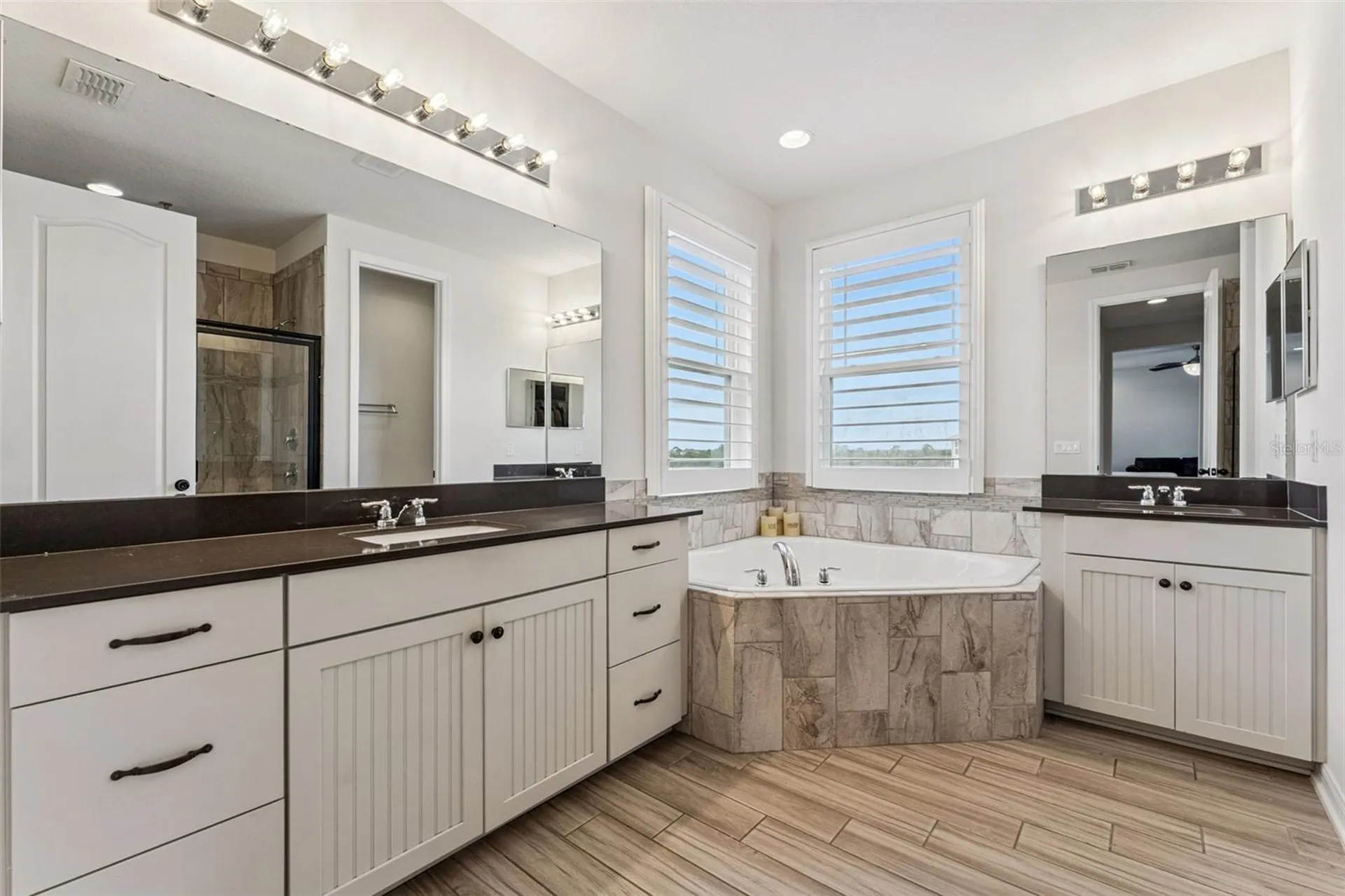 15196 Lake Claire Overlook Drive Winter Garden FL 34787