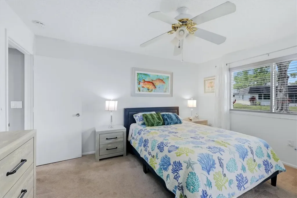 1333 Glen Oaks Drive E Sarasota FL 34232