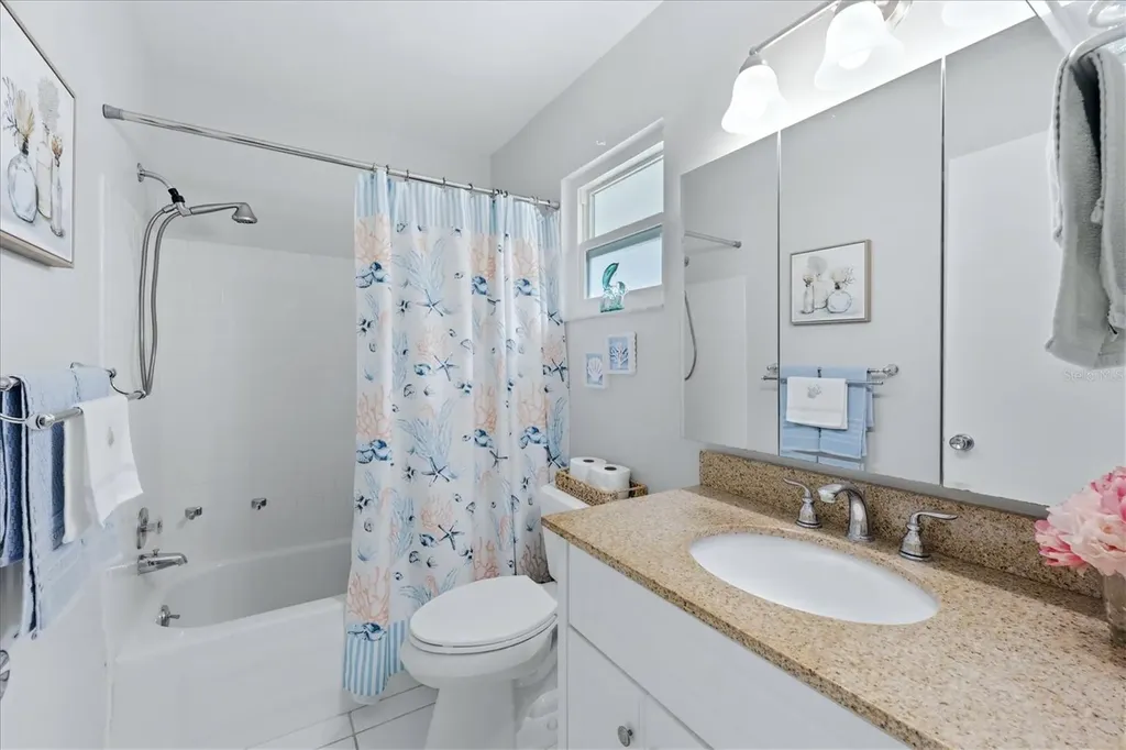 1333 Glen Oaks Drive E Sarasota FL 34232