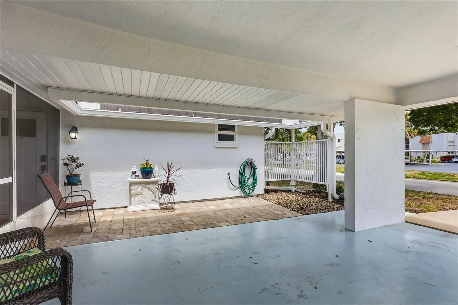 1333 Glen Oaks Drive E Sarasota FL 34232