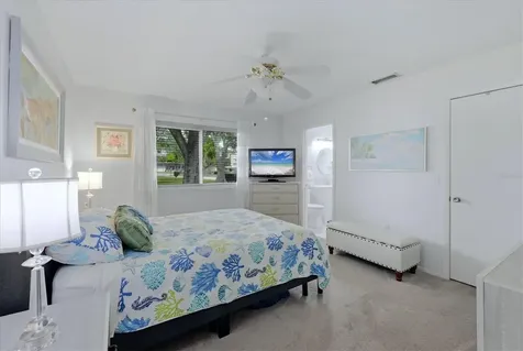 1333 Glen Oaks Drive E Sarasota FL 34232