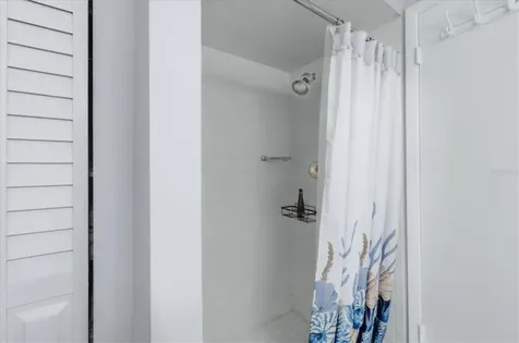 1333 Glen Oaks Drive E Sarasota FL 34232