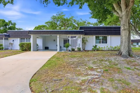 1333 Glen Oaks Drive E Sarasota FL 34232