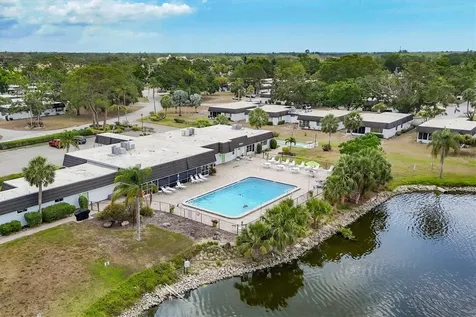 1333 Glen Oaks Drive E Sarasota FL 34232