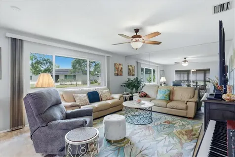 1333 Glen Oaks Drive E Sarasota FL 34232