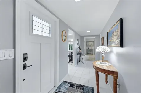 1333 Glen Oaks Drive E Sarasota FL 34232
