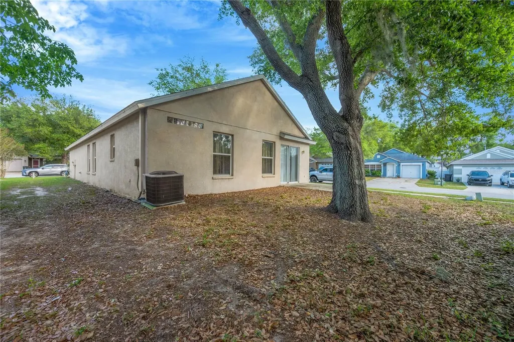 519 Summer Sails Drive Valrico FL 33594