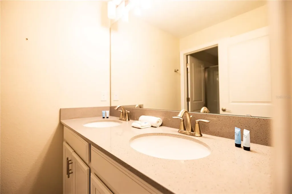 356 Ocean Course Avenue Davenport FL 33896