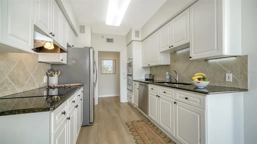 1800 Benjamin Franklin Drive Sarasota FL 34236