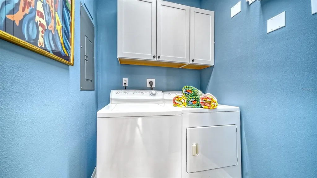 1800 Benjamin Franklin Drive Sarasota FL 34236