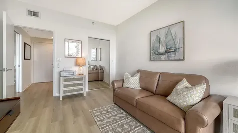 1800 Benjamin Franklin Drive Sarasota FL 34236
