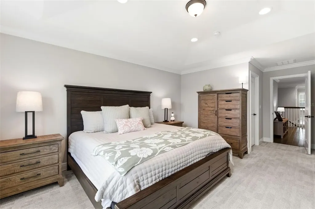 1004 Mango Court Oldsmar FL 34677