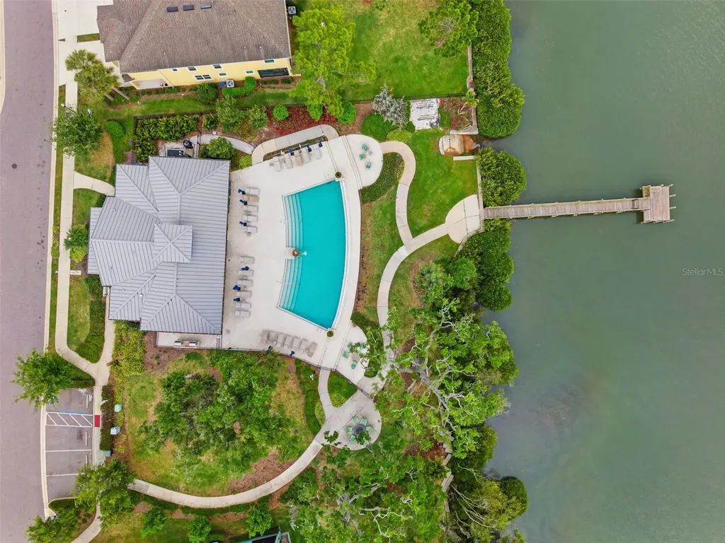 1004 Mango Court Oldsmar FL 34677