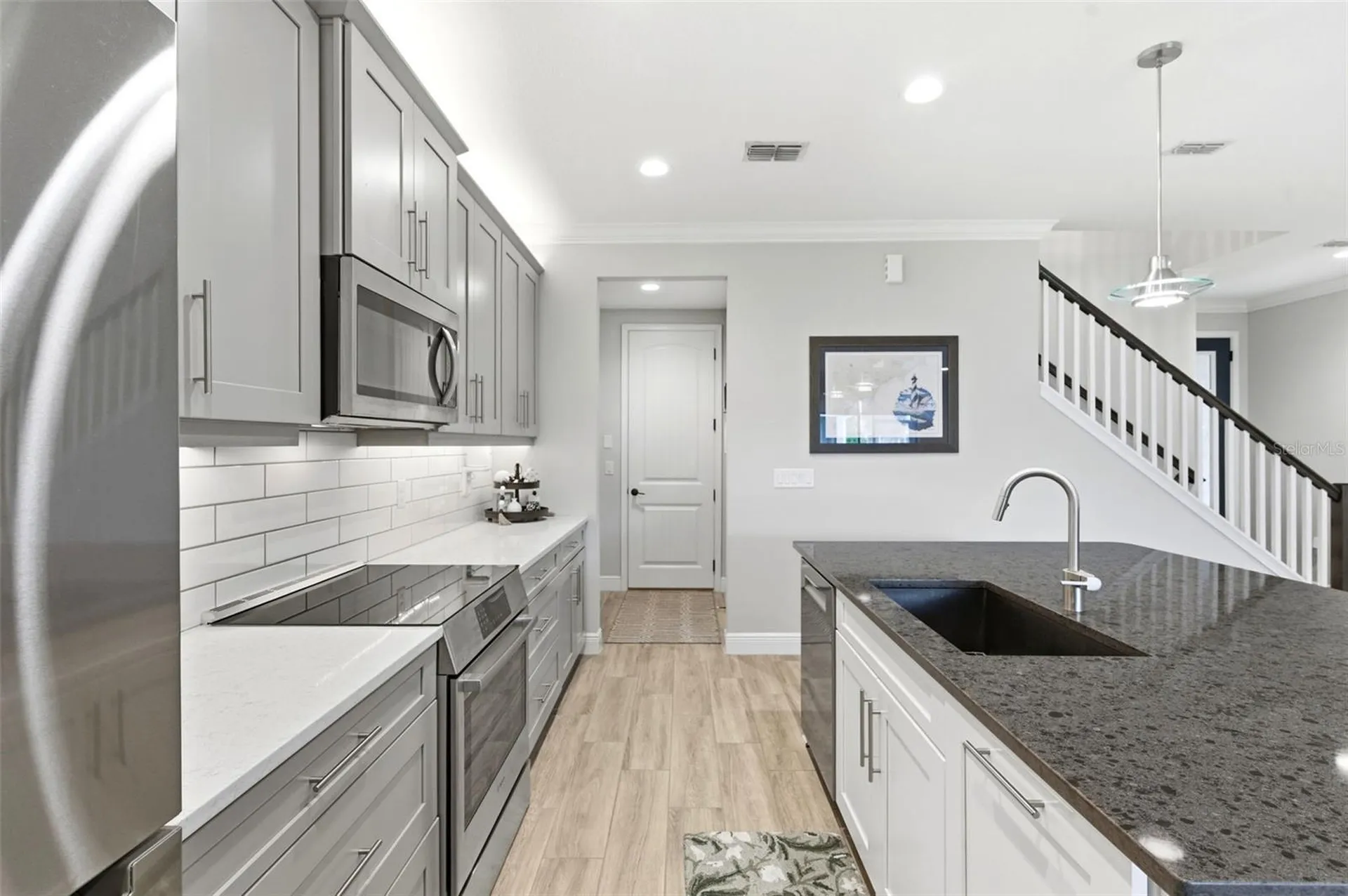 1004 Mango Court Oldsmar FL 34677