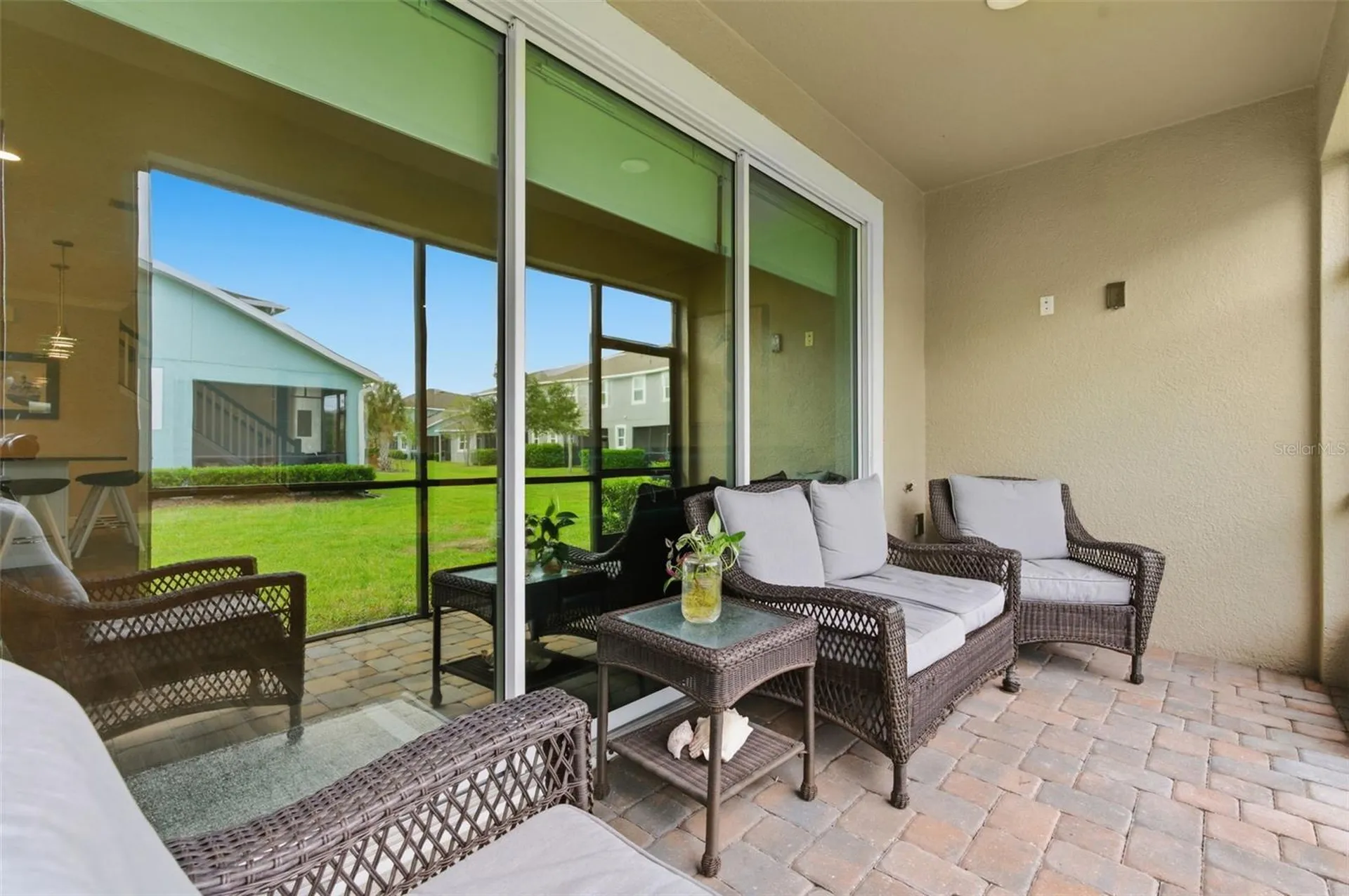 1004 Mango Court Oldsmar FL 34677
