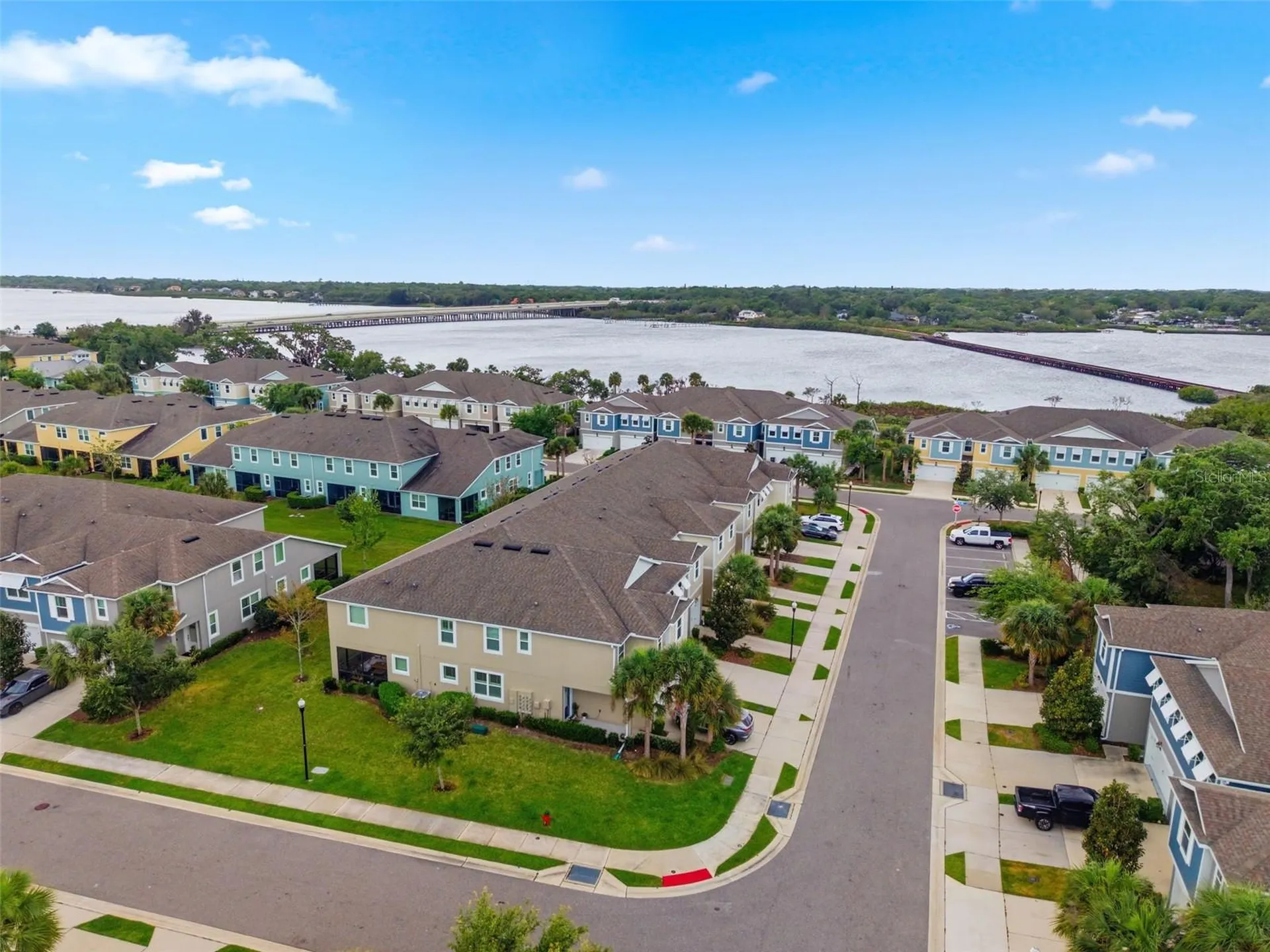 1004 Mango Court Oldsmar FL 34677
