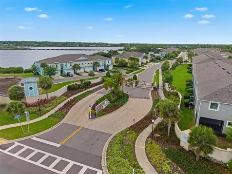 1004 Mango Court Oldsmar FL 34677