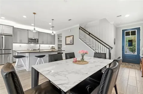 1004 Mango Court Oldsmar FL 34677
