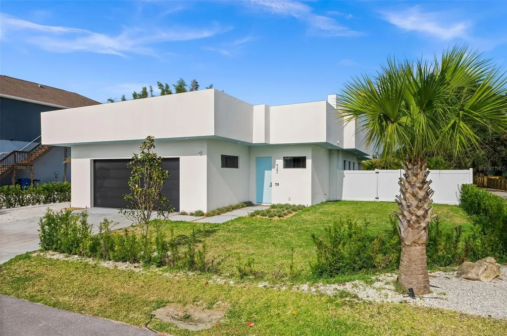 5351 Moeller Avenue Sarasota FL 34233