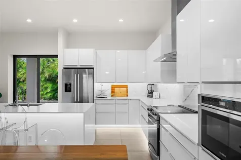 5351 Moeller Avenue Sarasota FL 34233