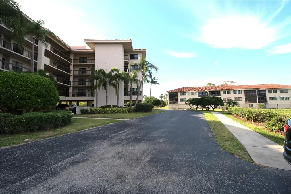 1806 Mariner Drive Tarpon Springs FL 34689