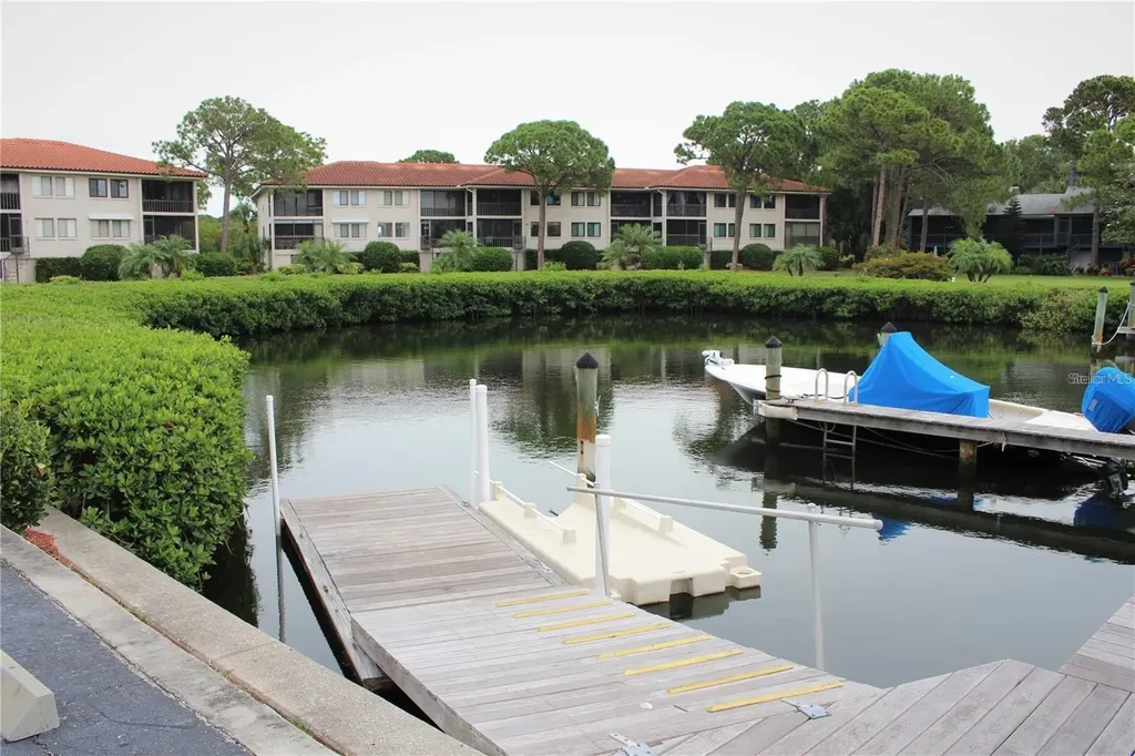 1806 Mariner Drive Tarpon Springs FL 34689