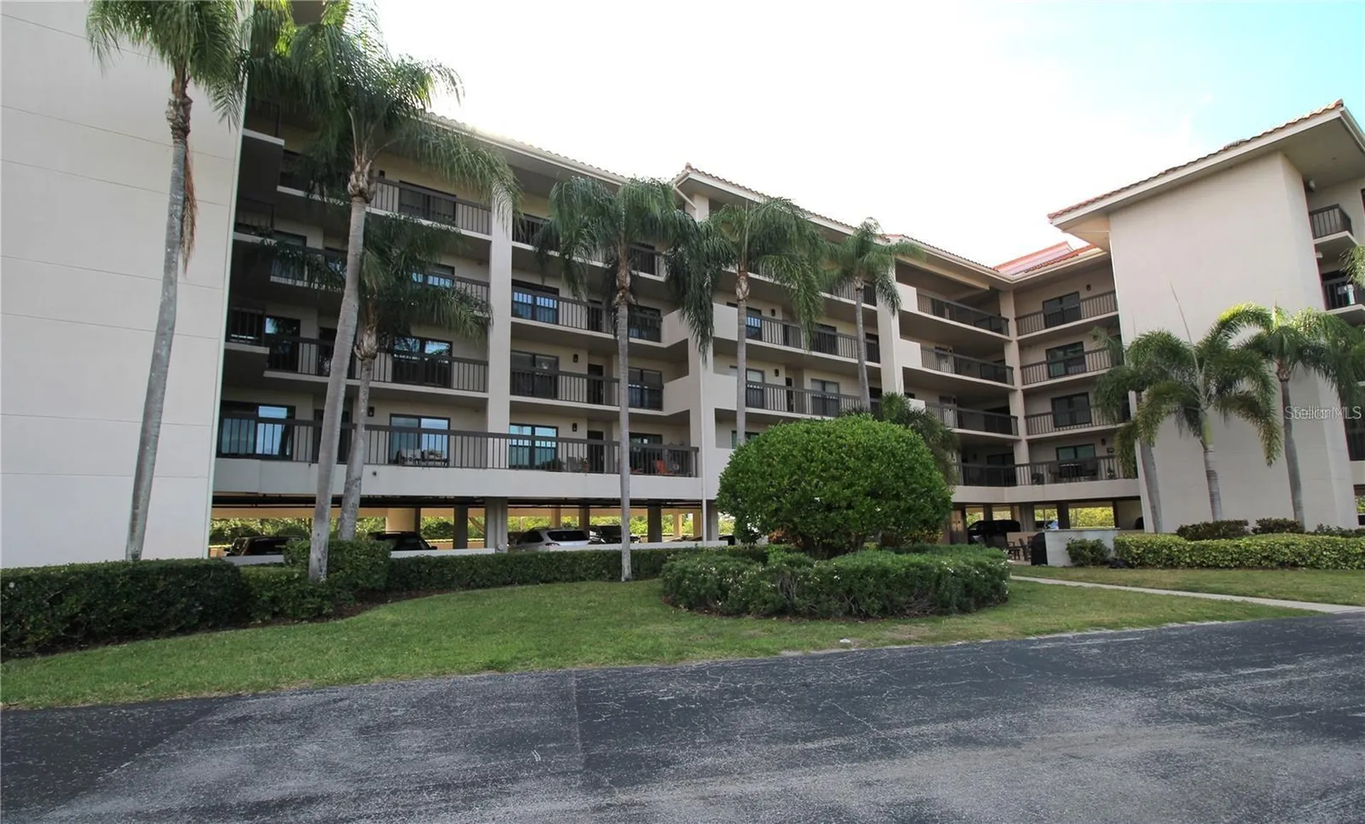 1806 Mariner Drive Tarpon Springs FL 34689