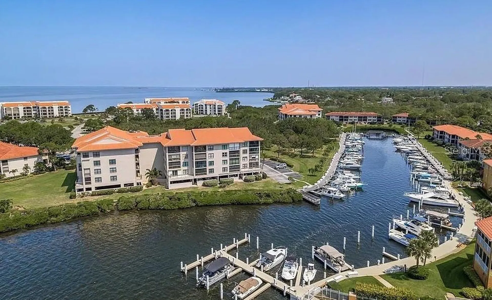 1806 Mariner Drive Tarpon Springs FL 34689