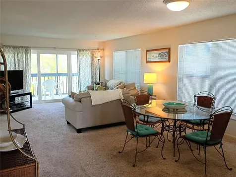 1806 Mariner Drive Tarpon Springs FL 34689