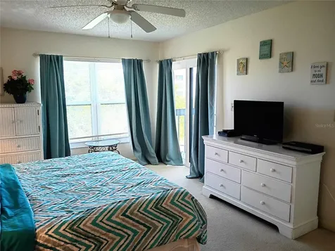 1806 Mariner Drive Tarpon Springs FL 34689