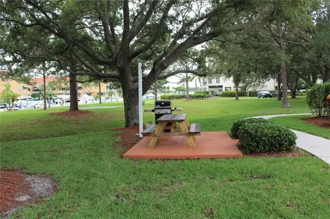 1806 Mariner Drive Tarpon Springs FL 34689
