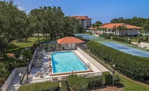 1806 Mariner Drive Tarpon Springs FL 34689