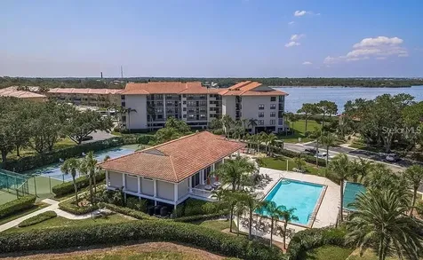 1806 Mariner Drive Tarpon Springs FL 34689