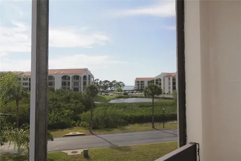 1806 Mariner Drive Tarpon Springs FL 34689