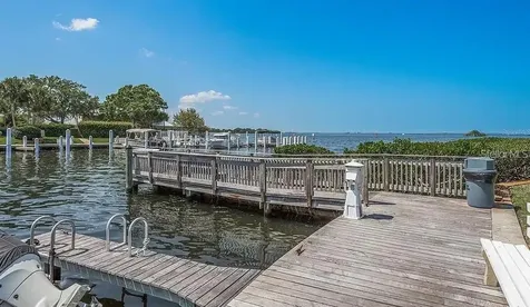 1806 Mariner Drive Tarpon Springs FL 34689