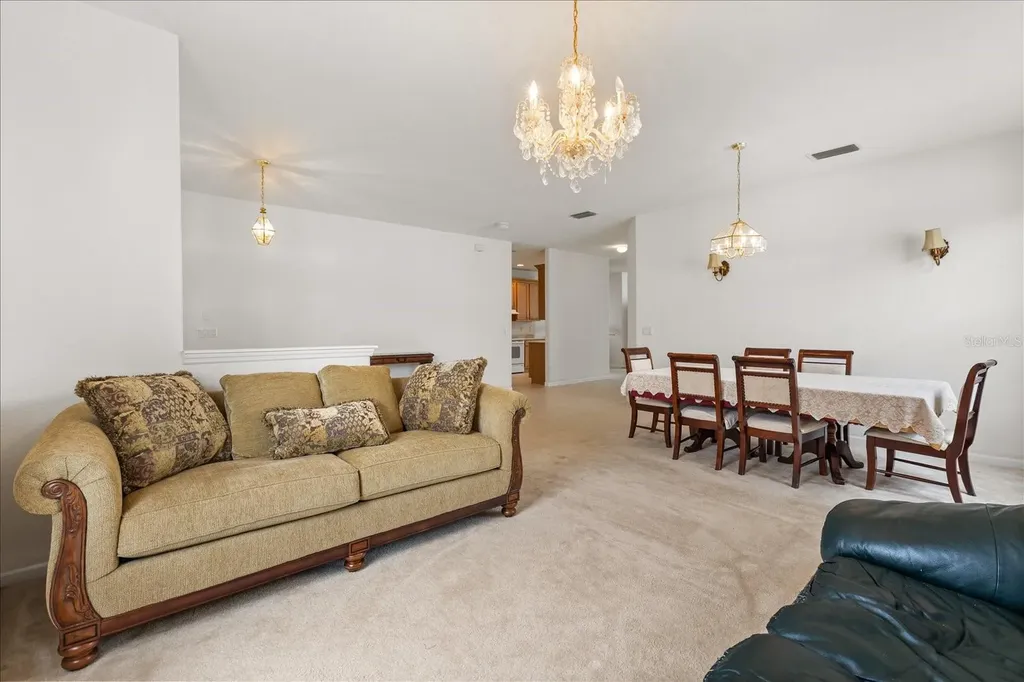 2979 White Cedar Circle Kissimmee FL 34741