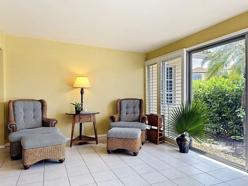 581 Yardarm Lane Longboat Key FL 34228