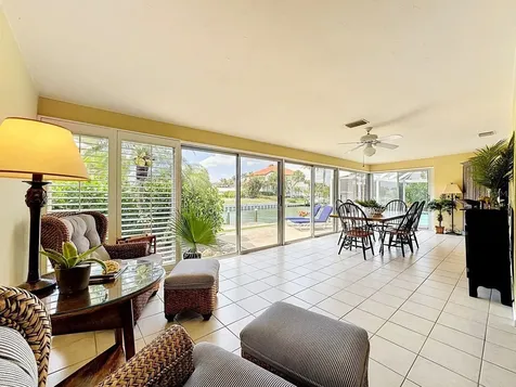 581 Yardarm Lane Longboat Key FL 34228