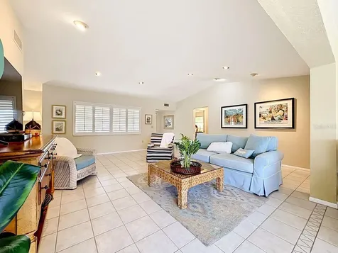 581 Yardarm Lane Longboat Key FL 34228