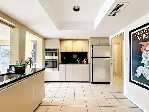 581 Yardarm Lane Longboat Key FL 34228