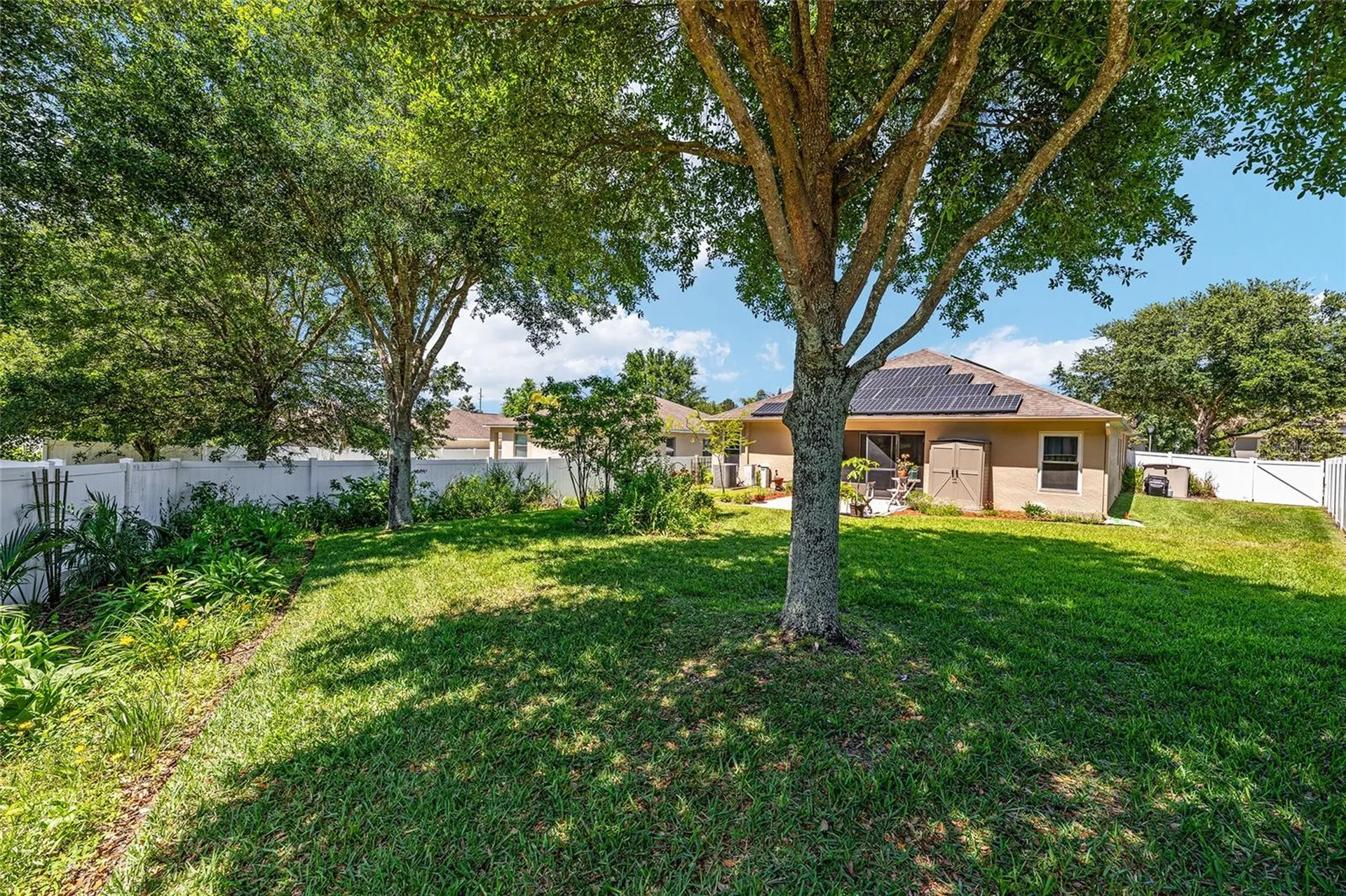 5814 Coquyt Drive Mount Dora FL 32757