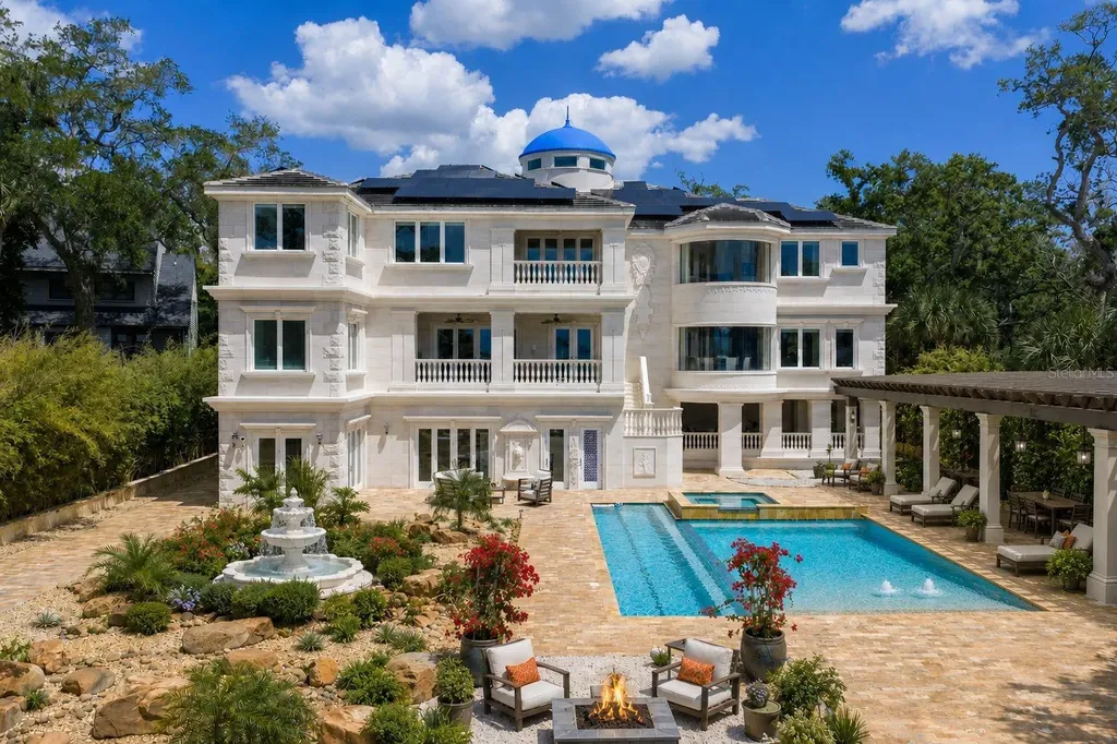 2000 Park Street N St Petersburg FL 33710