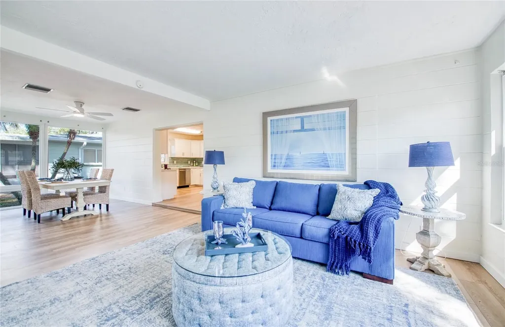662 Villagrande Avenue S St Petersburg FL 33707